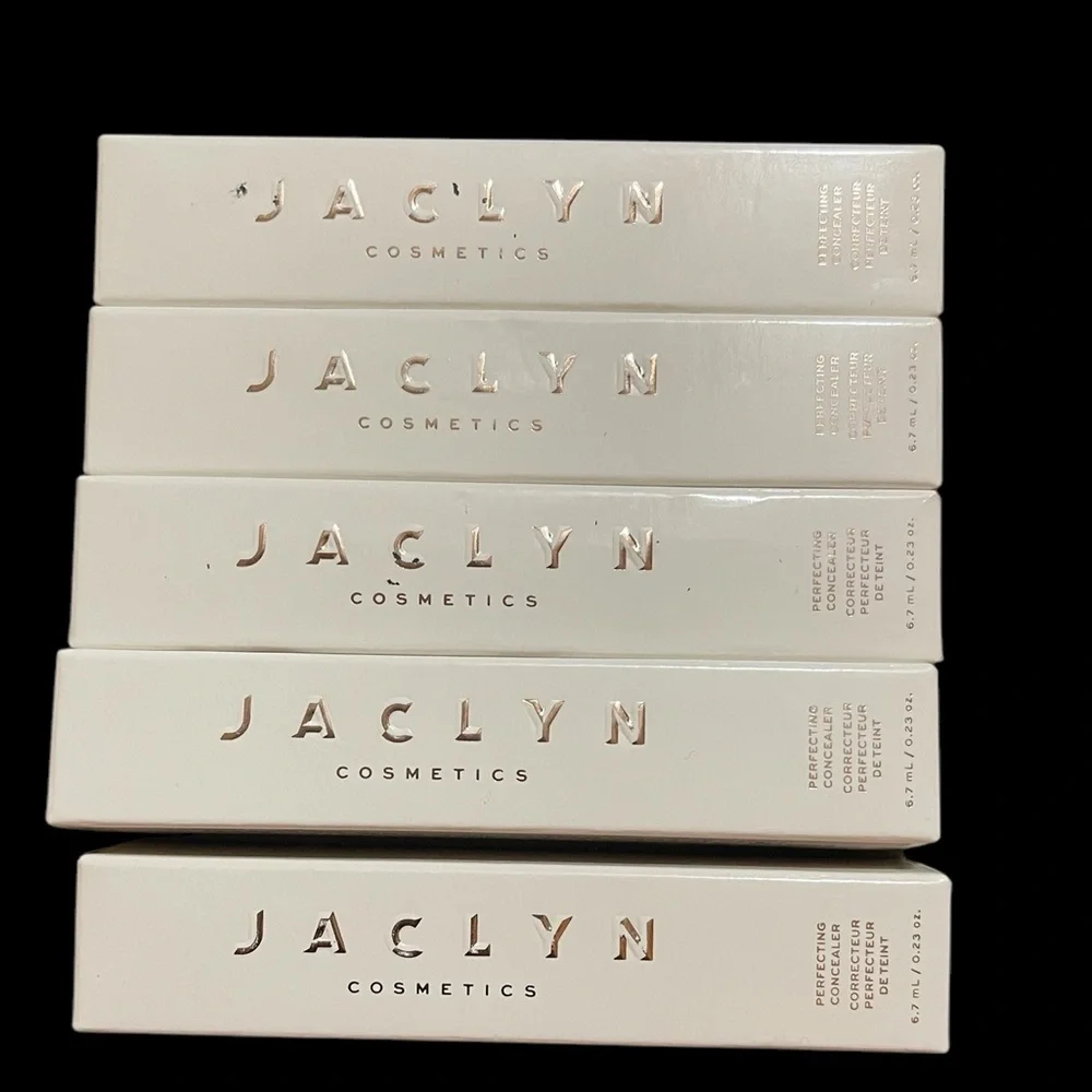 🌼💜NEW JACLYN COSMETICS CONCEALER. $15 Each or bundle with other cosmetics